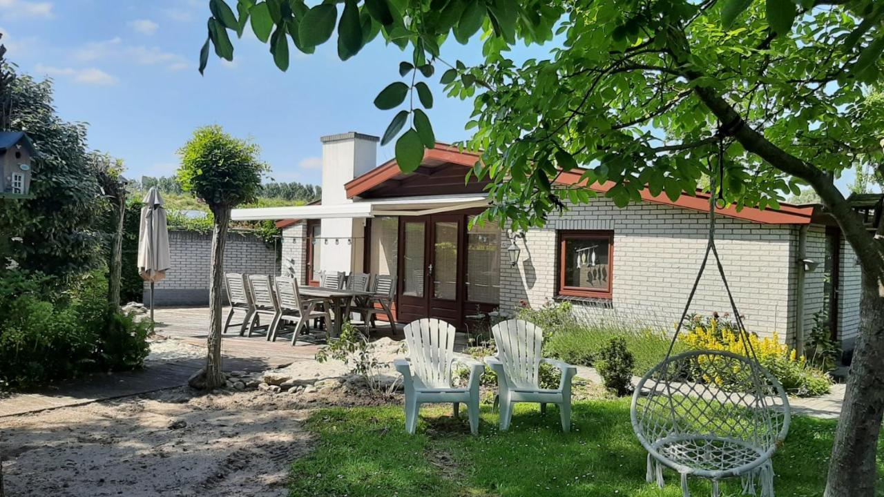 Bungalow De Pluumpot Scherpenisse Εξωτερικό φωτογραφία
