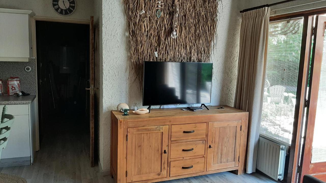Bungalow De Pluumpot Scherpenisse Εξωτερικό φωτογραφία